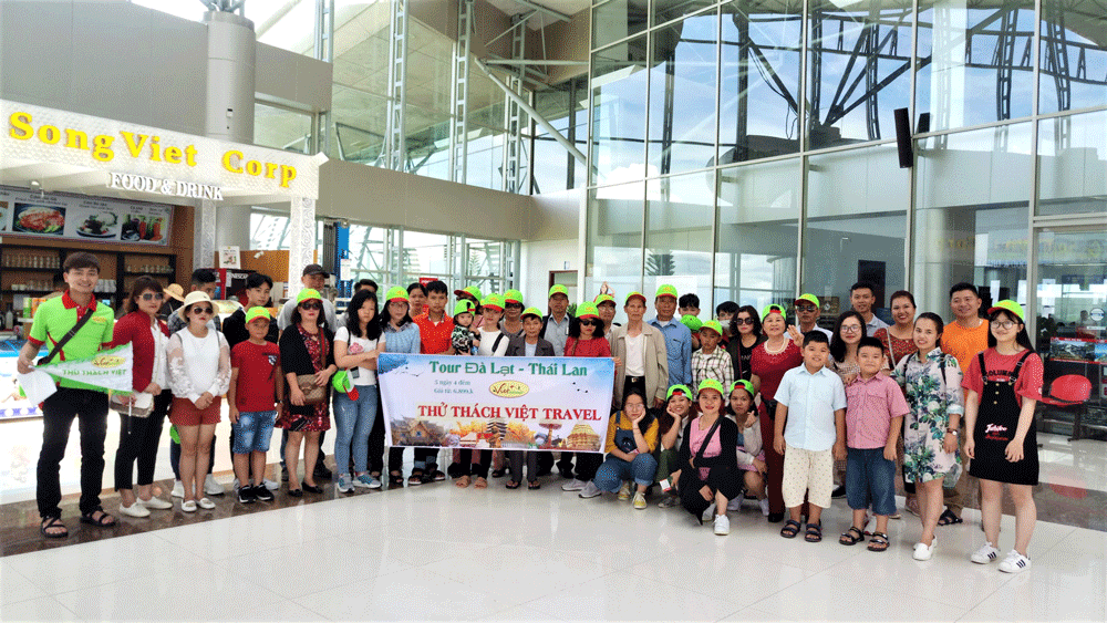 Công ty Thử Thách Việt Travel khởi hành đưa du khách tham quan Thái Lan