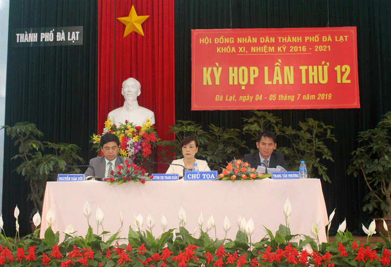 Chủ trì kỳ họp thứ 12 HĐND thành phố Đà Lạt khóa XI