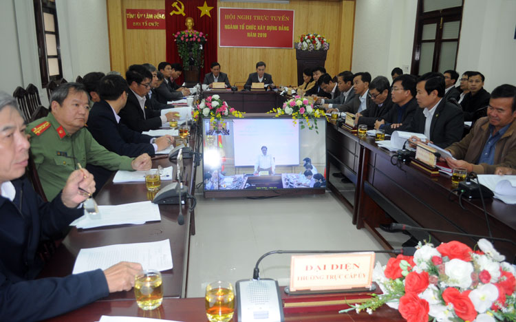 Các đại biểu tham dự Hội nghị tại đầu cầu Lâm Đồng