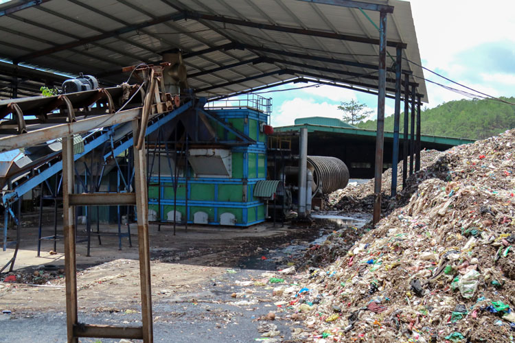 Nhà máy xử lý chất thải rắn Đà Lạt chưa đủ khả năng xử lý hết lượng rác thải sinh hoạt của thành phố Đà Lạt