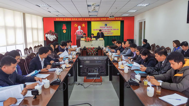Toàn cảnh buổi họp báo công bố công tác chuẩn bị cho Đại hội Đại biểu các DTTS tỉnh Lâm Đồng lần III