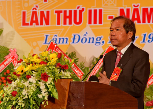 Đồng chí Nguyễn Xuân Tiến - Uỷ viên BCH Trung ương Đảng, Bí thư Tỉnh uỷ phát biểu tại hội nghị
