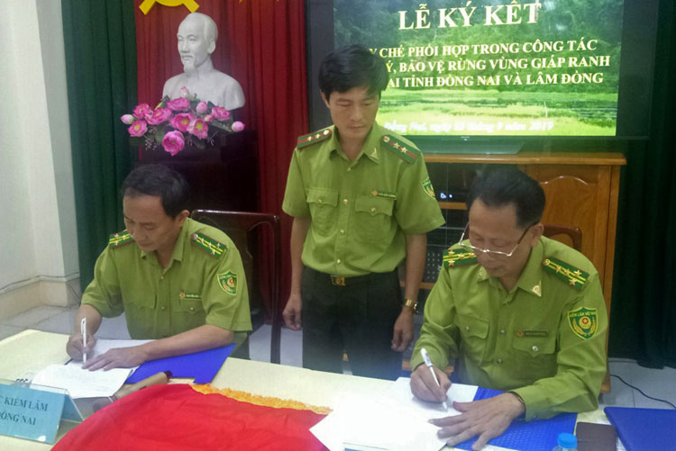 Chi cục trưởng Kiểm lâm 2 tỉnh Lâm Đồng và Đồng Nai ký kết Quy chế phối hợp
