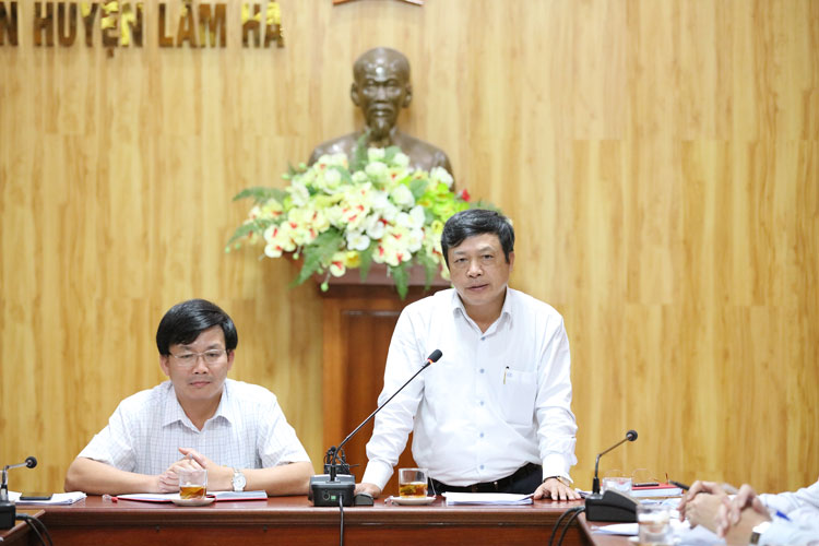 Chủ tịch UBND tỉnh làm việc với Lâm Hà