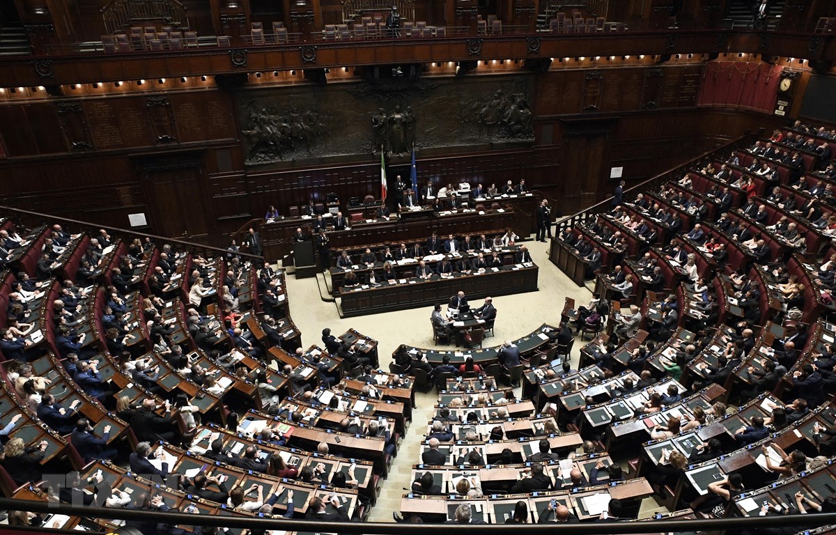 Toàn cảnh một phiên họp của Hạ viện Italy