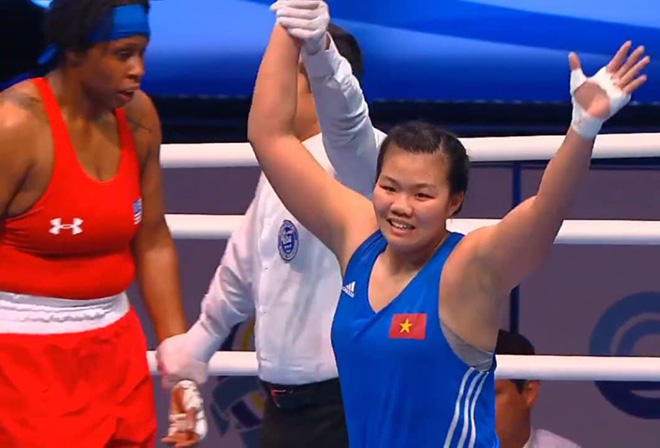 Nguyễn Thị Hương giành chiến thắng trước tài năng người Mỹ Graham Dixon Krystal để giành huy chương thế giới