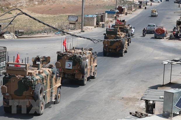 Xe quân sự Thổ Nhĩ Kỳ tại thị trấn Saraqib, tỉnh Idlib, đông bắc Syria