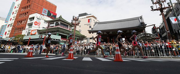 Một cuộc thi Marathon tại Tokyo