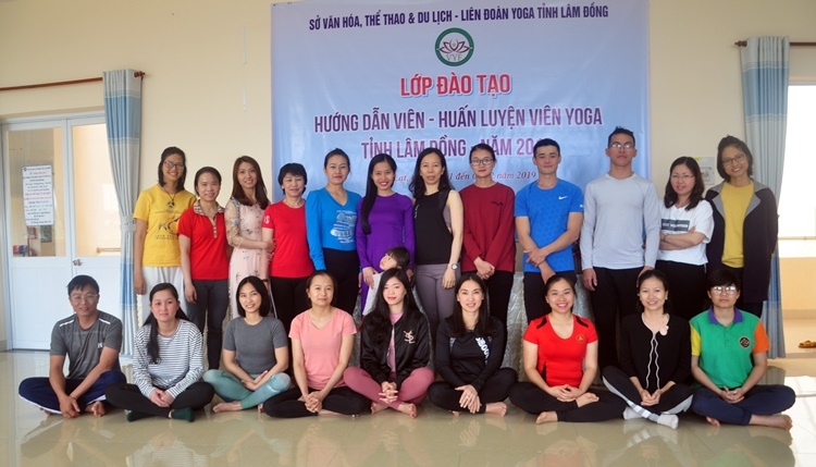Tập huấn đào tạo hướng dẫn viên, huấn luyện viên cho bộ môn Yoga Lâm Đồng năm 2019