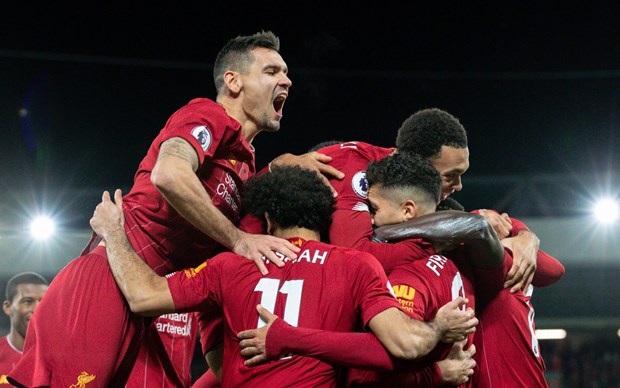 Liverpool tiếp tục vững vàng trên ngôi đầu bảng xếp hạng Premier League