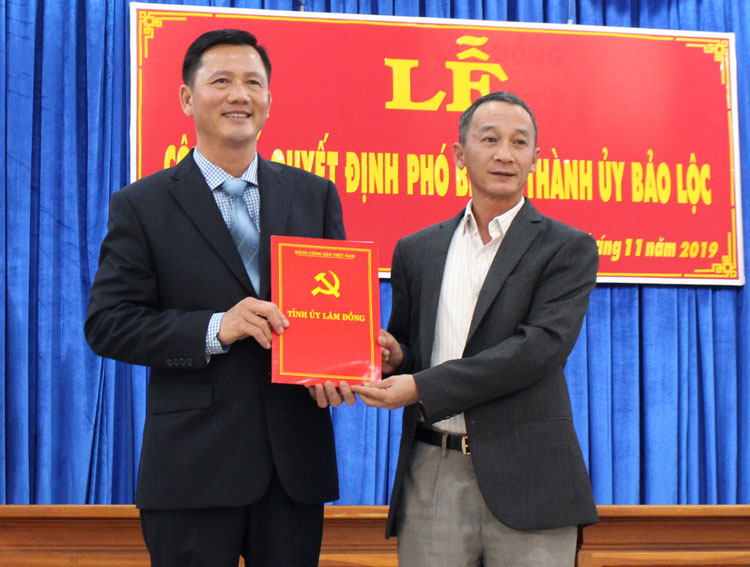 Công bố quyết định bổ nhiệm Phó Bí thư Thành ủy Bảo Lộc