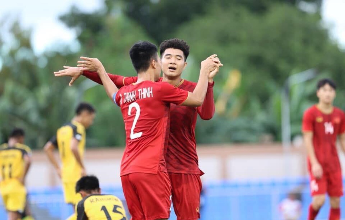 Hà Đức Chinh ghi 4 bàn, U22 Việt Nam thắng vùi dập U22 Brunei