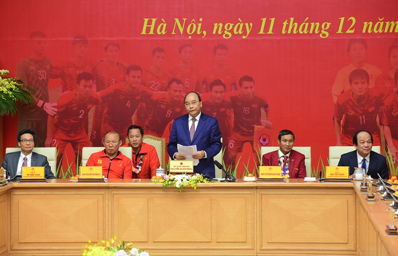 Thủ tướng Nguyễn Xuân Phúc phát biểu tại lễ gặp mặt.