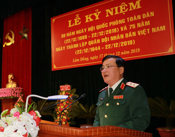 Học Viện Lục Quân mít tinh kỷ niệm 75 năm ngày thành lập Quân đội Nhân dân Việt Nam