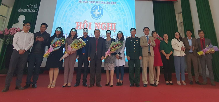 Dược sĩ Huỳnh Thị Phương Duyên - Phó Giám đốc Sở Y tế được bầu làm Chủ tịch Hội Thầy thuốc trẻ tỉnh Lâm Đồng