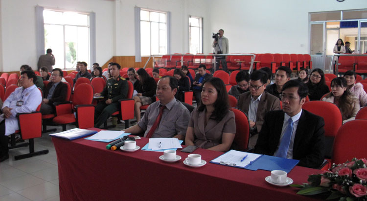 Các Thầy thuốc trẻ Lâm Đồng tham dự hội nghị khoa học giới thiệu các đề tài nghiên cứu mới của các thầy thuốc trẻ