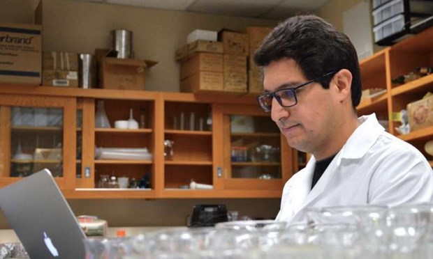 Nhà nghiên cứu Mehrdad Sardar Abadi tại Trường Địa chất và Năng lượng Mewbourne thuộc Đại học Oklahoma
