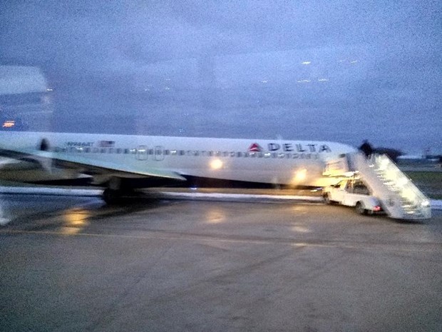 Chiếc máy bay của Delta Air Lines bị trượt khỏi đường băng