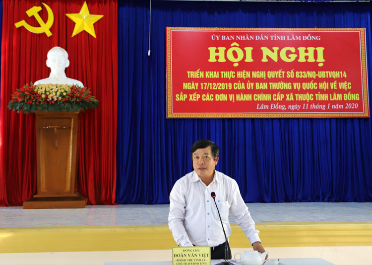 Chủ tịch UBND tỉnh Lâm Đồng Đoàn Văn Việt phát biểu chỉ đạo tại hội nghị