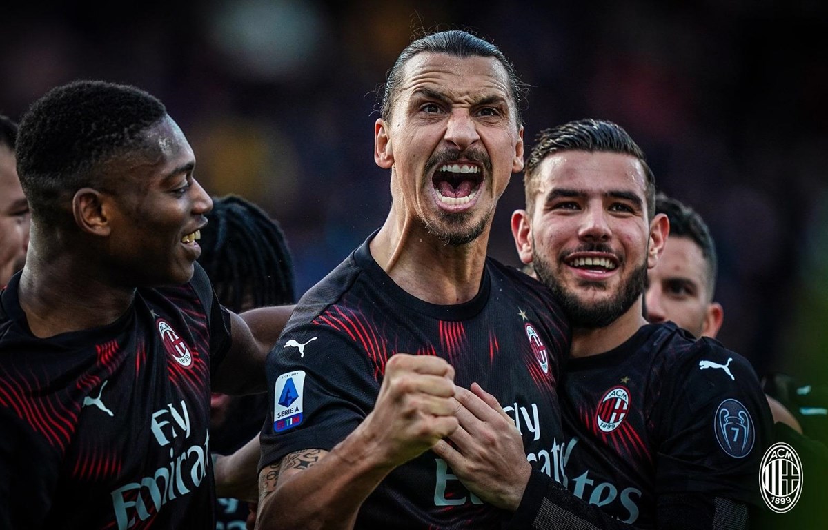 Giúp Milan chiến thắng, Ibrahimovic đi vào lịch sử bóng đá thế giới