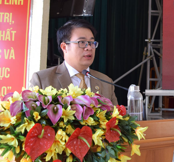 Đồng chí Nguyễn Ngọc Phúc – Bí thư Huyện ủy Đức Trọng phát biểu tại buổi gặp mặt