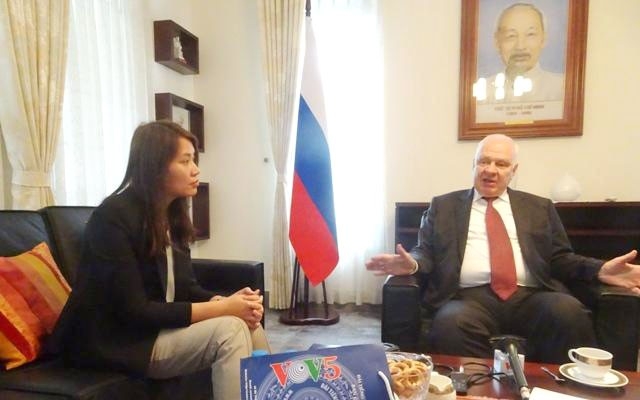 Đại sứ Nga tại Việt Nam Konstantin Vnukov