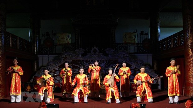Nhã nhạc Huế - Âm nhạc cung đình Việt Nam được vinh danh là kiệt tác di sản văn hóa phi vật thể đại diện của nhân loại năm 2003