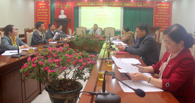 ác đại biểu tham dự hội nghị trực tuyến tại đầu cầu Lâm Đồng