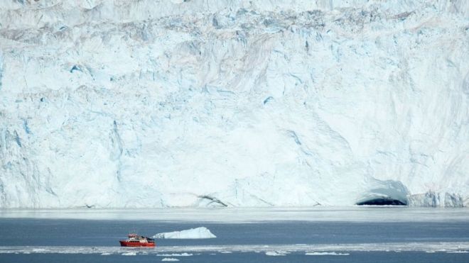 Dải băng khổng lồ tại Greenland
