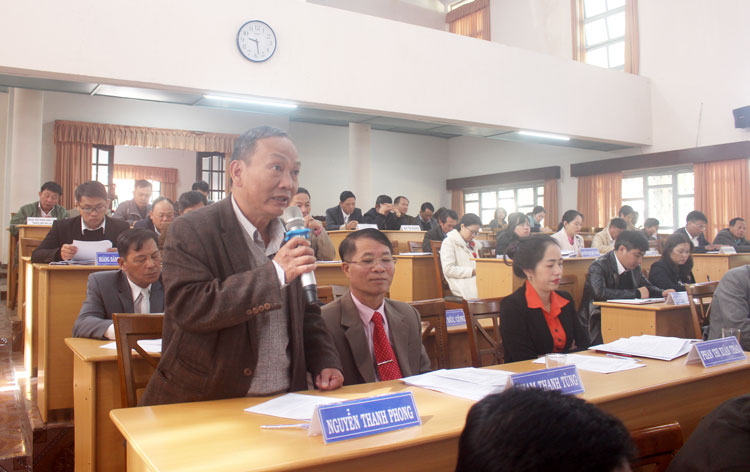 Đại biểu HĐND thành phố Đà Lạt kiến nghị những vấn đề tồn tại, hạn chế trên cơ sở những ý kiến phản ánh của Nhân dân