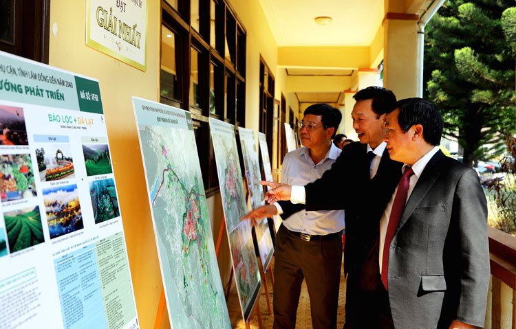 Lãnh đạo tỉnh Lâm Đồng và TP Bảo Lộc tham quan ý tưởng quy hoạch đạt giải nhất