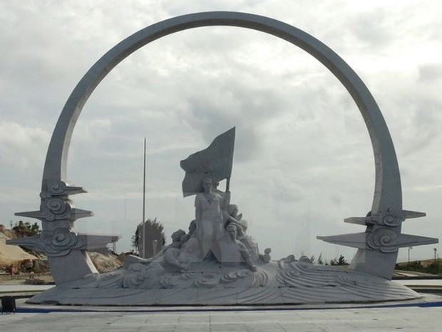 Tượng đài Khu tưởng niệm chiến sỹ Gạc Ma