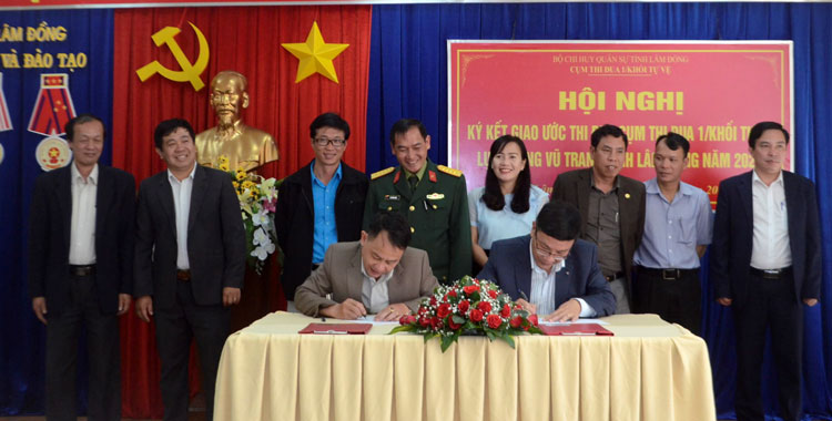 Khối Tự vệ Lực lượng vũ trang tỉnh Lâm Đồng ký kết giao ước thi đua