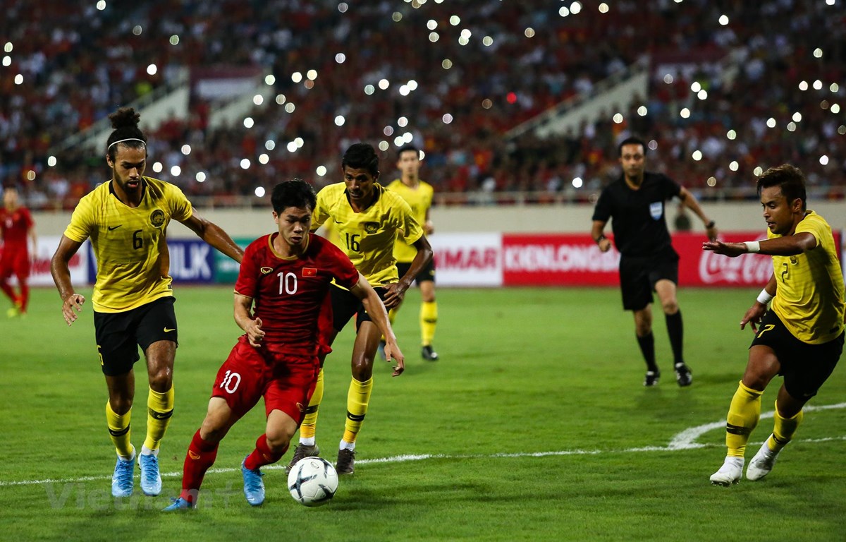 Hoãn trận Việt Nam-Malaysia tại vòng loại World Cup 2022 vì COVID-19?