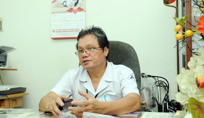 Bác sĩ Trương Hữu Khanh (Trưởng khoa nhiễm - Nội thần kinh, Bệnh viện Nhi đồng 1 TP. HCM)