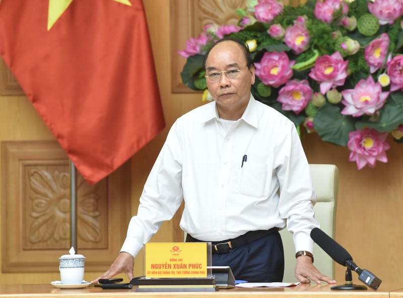 Thủ tướng Nguyễn Xuân Phúc chủ trì họp thường trực Chính phủ về phòng chống Covid-19