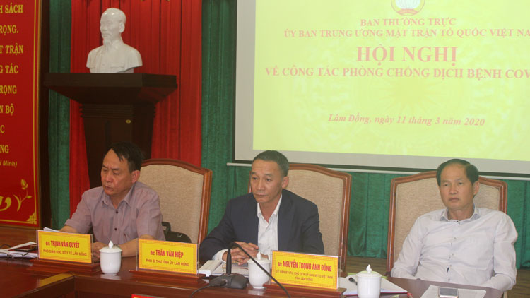 Phó Bí thư Tỉnh ủy Trần Văn Hiệp tham dự chủ trì tại đầu cầu Lâm Đồng cùng lãnh đạo Ủy ban MTTQ tỉnh, Sở Y tế