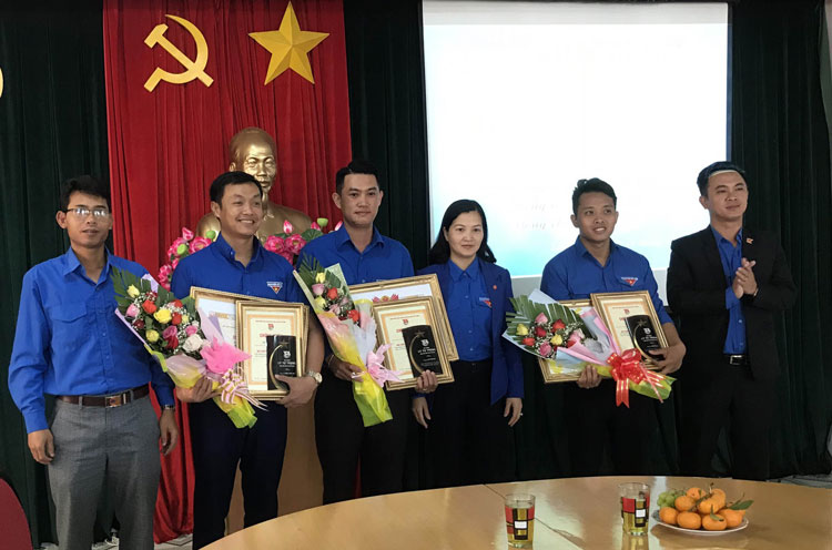 Trao giải thưởng Lý Tự Trọng năm 2020 cho 3 cán bộ Đoàn cơ sở thuộc tỉnh Lâm Đồng