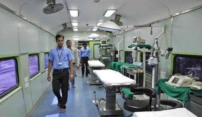 Thiết bị y tế trong tàu hỏa tại Ấn Độ