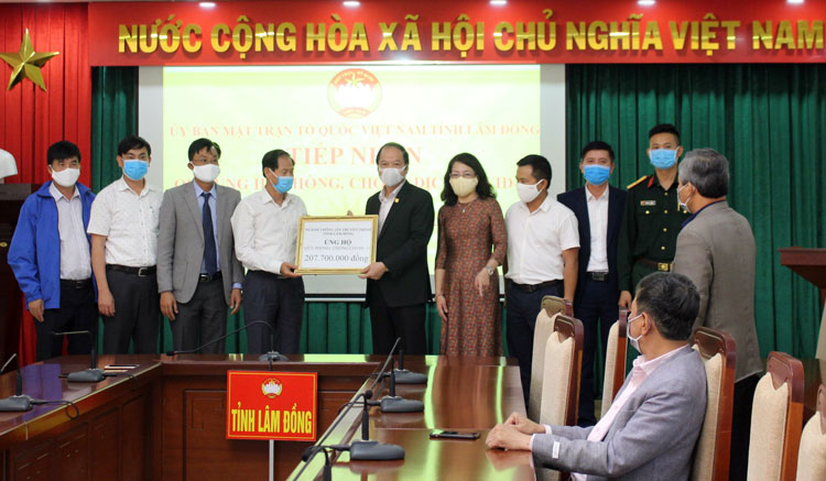 Các đơn vị, doanh nghiệp Lâm Đồng ủng hộ quỹ phòng chống dịch Covid – 19