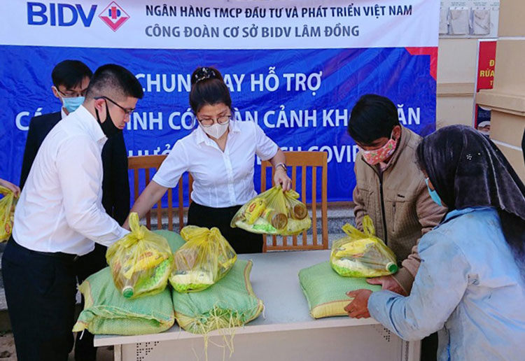 BIDV Lâm Đồng dành 100 triệu đồng khắc phục ảnh hưởng Covid-19
