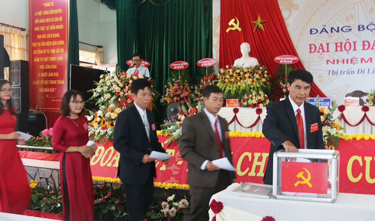 Đại hội Đảng bộ thị trấn Di Linh lần thứ IX