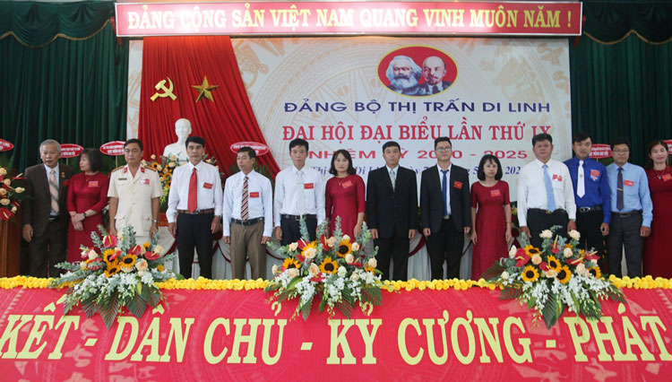 Ban Chấp hành Đảng bộ thị trấn Di Linh khóa IX ra mắt đại hội