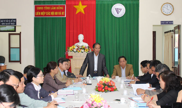 Đồng chí Nguyễn Xuân Tiến - Ủy viên BCH TW Đảng, Bí thư Tỉnh ủy làm việc với Liên hiệp các Hội KH&KT Lâm Đồng