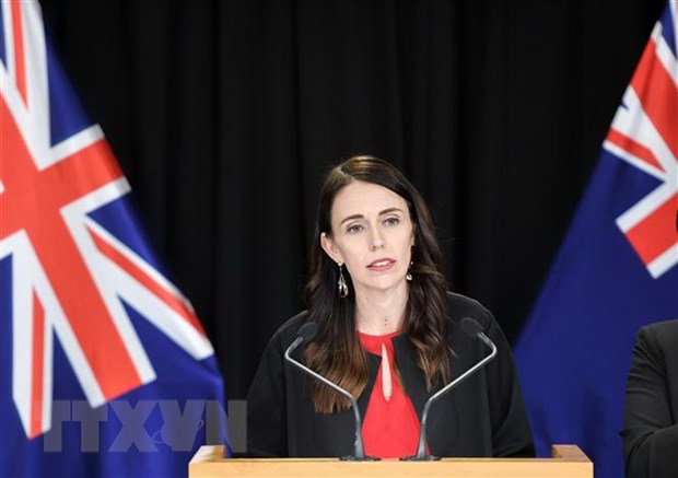 Thủ tướng New Zealand Jacinda Ardern phát biểu trong cuộc họp báo tại Wellington