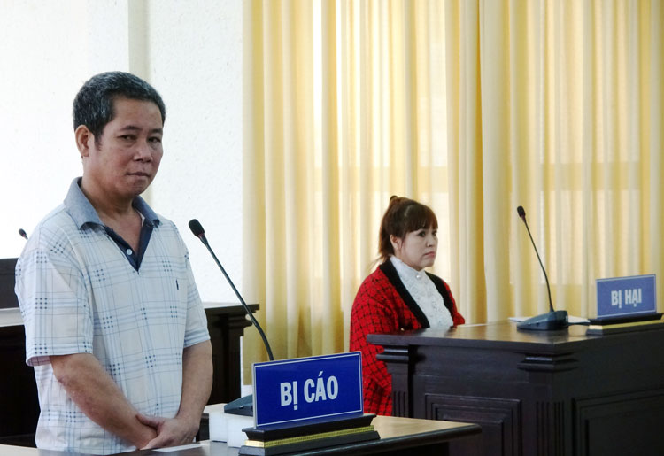 Bị cáo Nguyễn Văn Nam nghe Tòa tuyên án