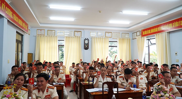 Phòng Cảnh sát giao thông Công an tỉnh Lâm Đồng Đại hội Đảng bộ cơ sở nhiệm kỳ 2020 - 2025