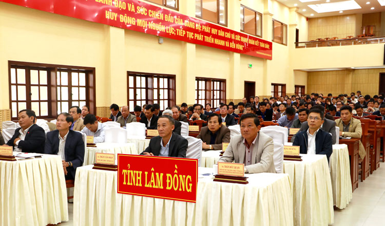 Lãnh đạo tỉnh Lâm Đồng tham dự hội nghị tại đầu cầu Tỉnh uỷ Lâm Đồng