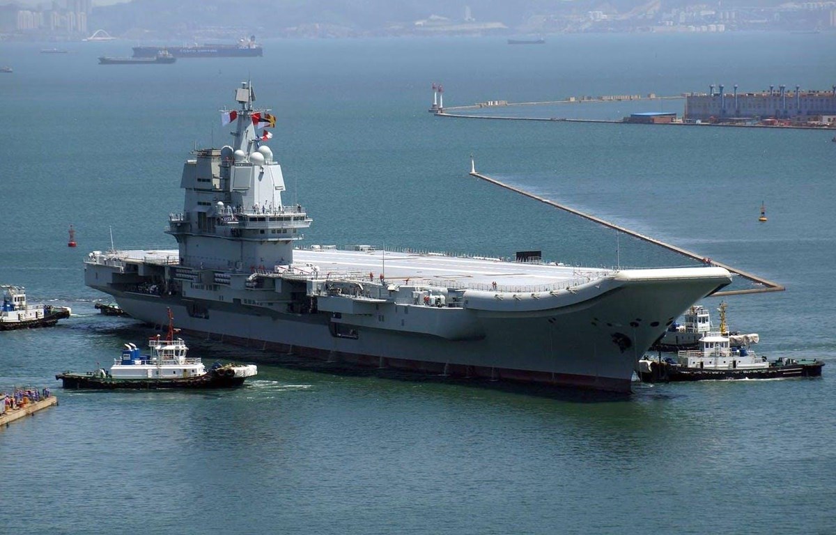 Trung Quốc thử nghiệm và huấn luyện trên biển tàu sân bay Sơn Đông
