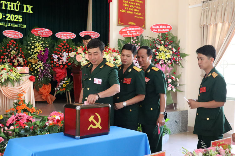 Đại hội bỏ phiếu bầu Ban Chấp hành Đảng bộ Quân sự huyện Lâm Hà nhiệm kỳ 2020 – 2025